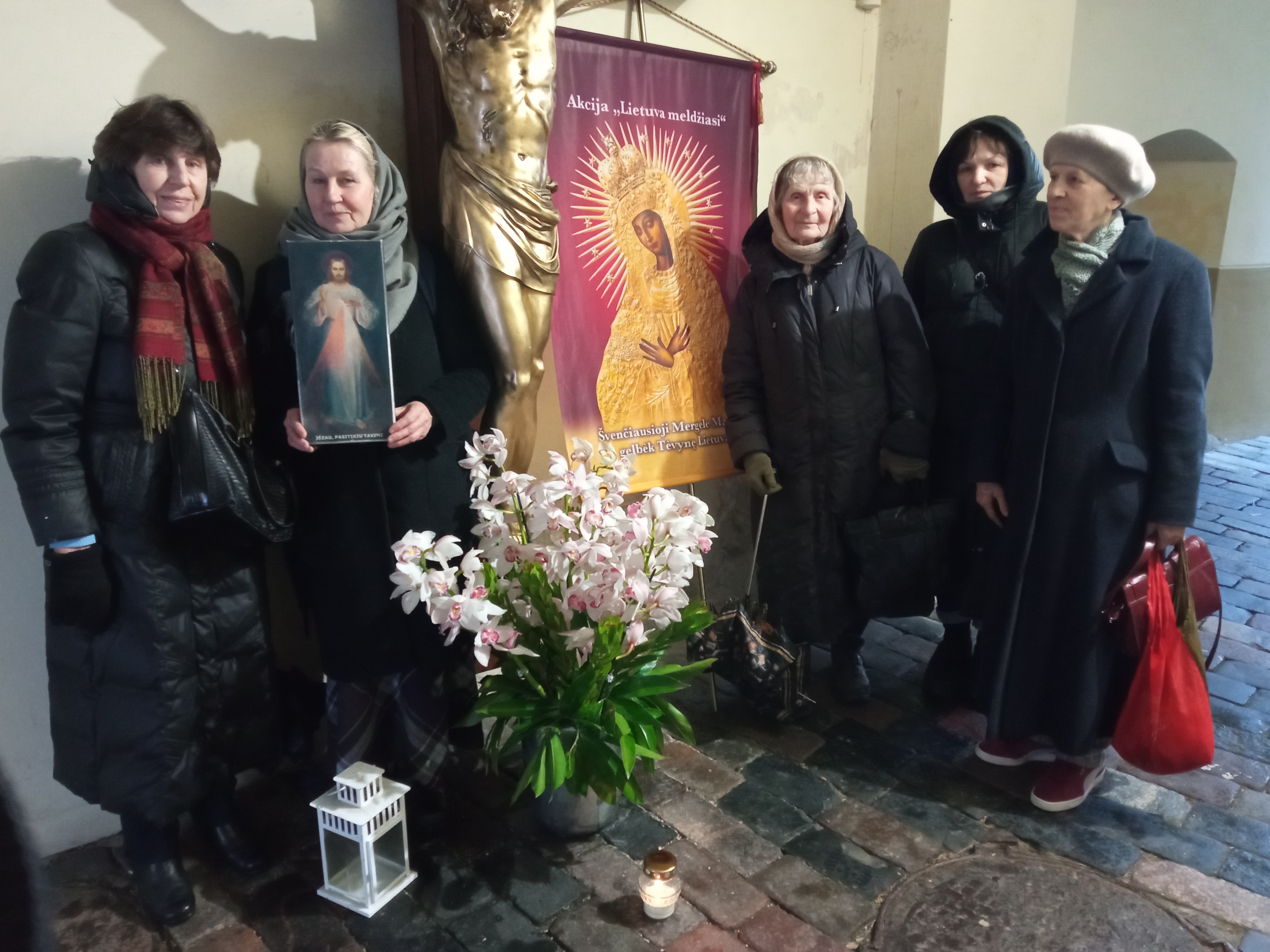 Vilniuje balandžio 24 d. meldėsi 5 maldininkės
